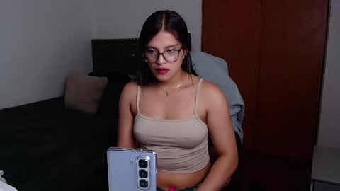 Ash online show from December 3, 10:56 pm