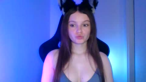 astradream_ online show from October 4, 6:12 pm