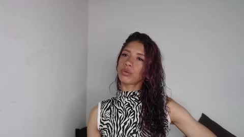 Astrid online show from February 14, 12:01 am