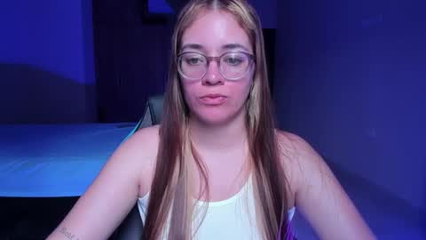 atenas online show from March 3, 6:53 pm