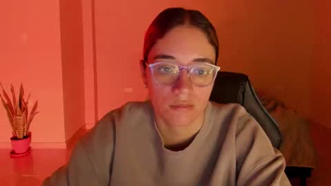 atenas online show from March 4, 9:38 am