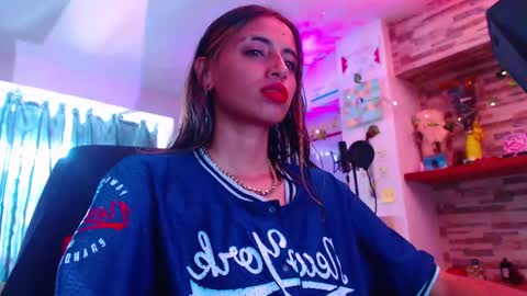 Atenea online show from February 12, 2:33 pm