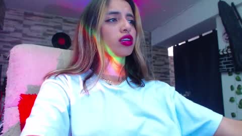 Atenea online show from January 30, 3:40 pm