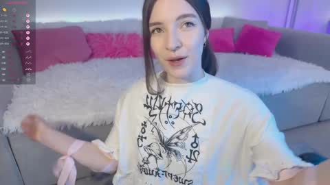 Tilda or Tilly online show from April 4, 6:51 pm