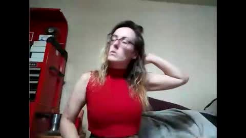 aubreylynnjones6 online show from May 23, 6:39 pm