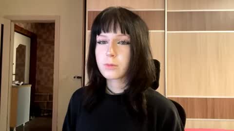 Lily online show from August 10, 3:32 am