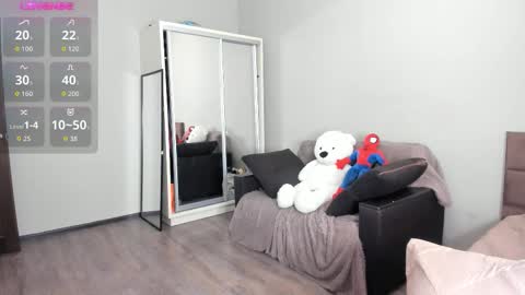 Rose online show from March 31, 5:07 am