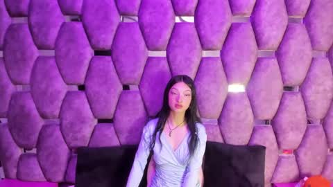 aurora online show from October 6, 4:23 pm