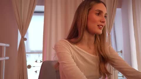 Aurora online show from September 21, 6:56 am