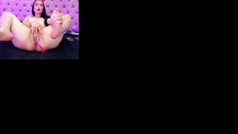 auroraa_miller online show from September 28, 12:10 pm