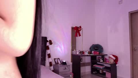 Aurora online show from December 20, 2:04 am