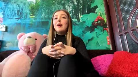 Elizabeth online show from February 10, 11:57 am