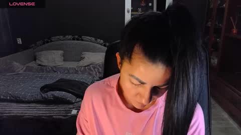 Ava online show from February 12, 5:25 pm