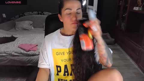 Ava online show from November 8, 12:43 pm