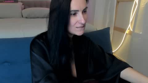 Ava online show from October 9, 3:05 pm