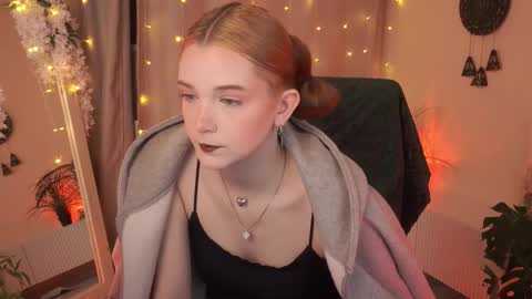  Ava  online show from October 3, 3:06 pm