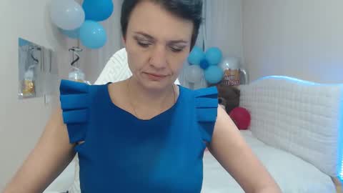 avasaturnian online show from October 7, 12:31 pm