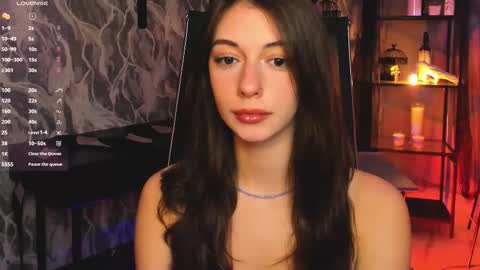 Avie online show from October 28, 7:30 pm