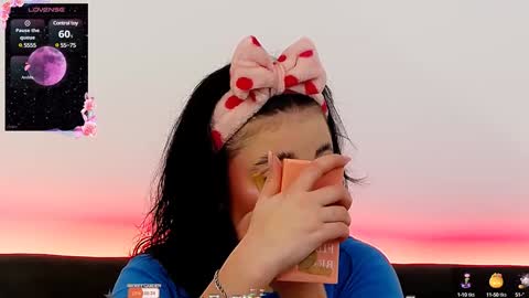 AveryWillow online show from February 7, 7:17 pm