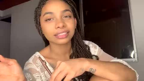 Avril online show from February 21, 12:27 am