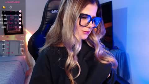 Avrill Morgan online show from September 9, 8:30 pm