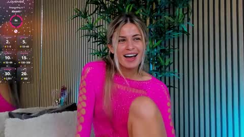 AVRILL CYRUX online show from March 6, 7:57 am