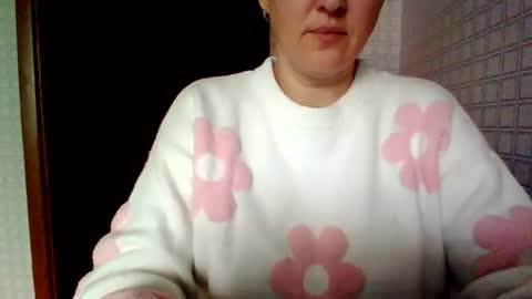 awesomeladyy online show from June 2, 6:47 am