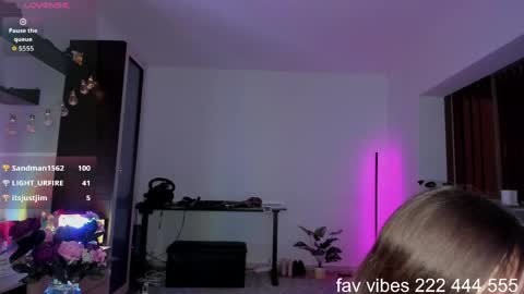 ayanadesiree online show from April 30, 8:57 pm
