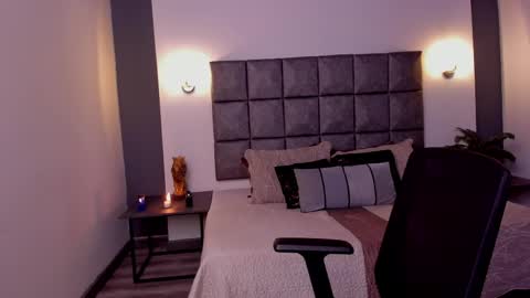 Ayleen online show from March 8, 11:03 am