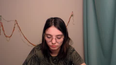 azumi_chan_ online show from February 7, 4:33 pm