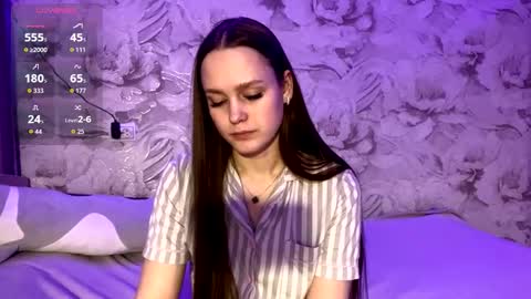 Anny Simpson online show from March 5, 8:37 pm