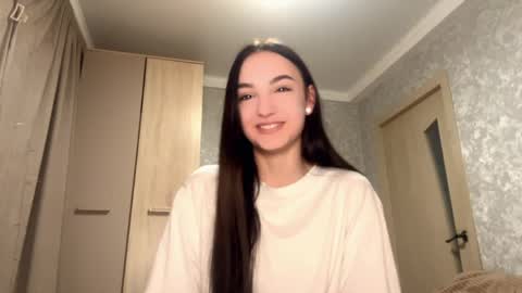 Mary online show from April 3, 5:22 pm