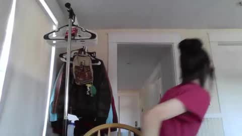 Fern Browning online show from October 9, 1:48 pm