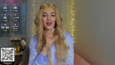 Elizabeth online show from December 20, 1:26 pm