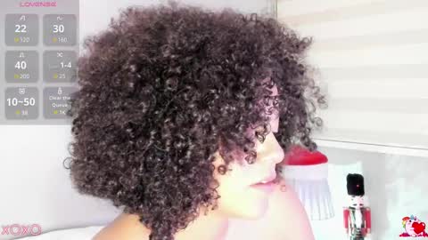 Baby Lee W online show from December 19, 7:07 am