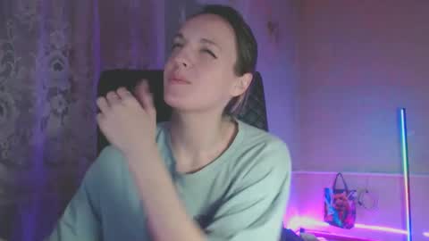 Sonya online show from February 4, 9:29 pm