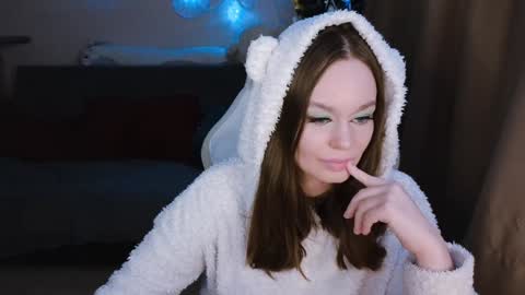 Lin online show from January 15, 3:39 pm