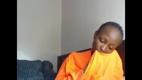 baddie_bunnie online show from April 19, 6:10 pm