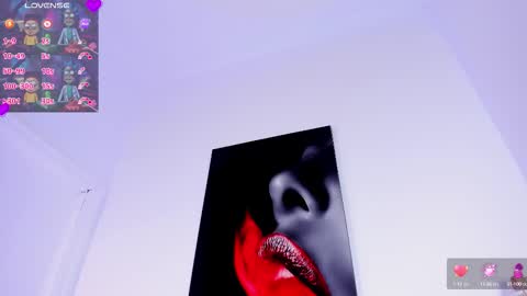 bagiolett  online show from September 25, 7:45 pm