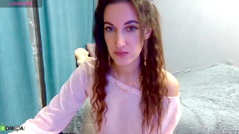 Emma online show from April 3, 8:40 pm