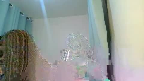 queen online show from March 18, 8:36 pm