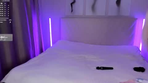  Emma online show from October 10, 8:25 pm