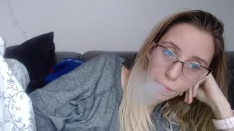 Lena online show from March 27, 7:21 am