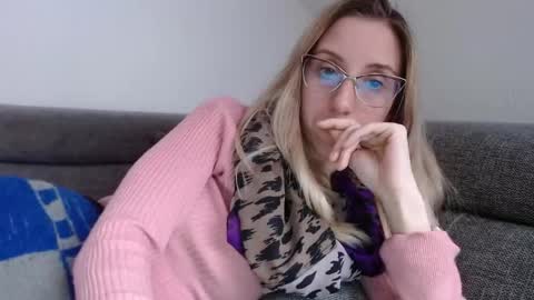 Lena online show from April 12, 4:43 pm