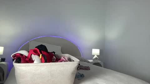 Bree online show from April 21, 2:51 am