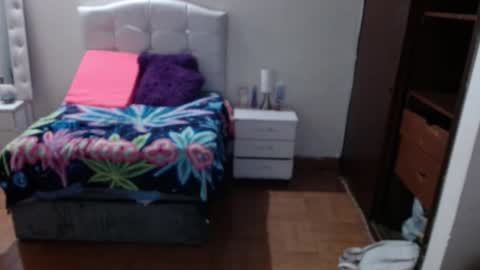 Ela online show from October 3, 4:39 am