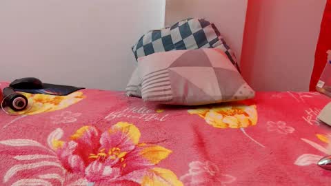 rever online show from February 14, 2:57 am