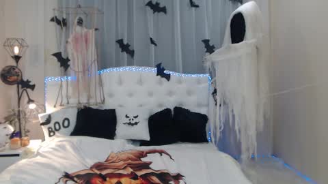 beataangel online show from October 19, 8:27 am