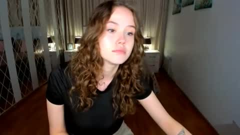 BeatriceWild online show from April 28, 12:09 pm