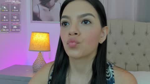 Ariana Reyes online show from March 17, 12:31 pm